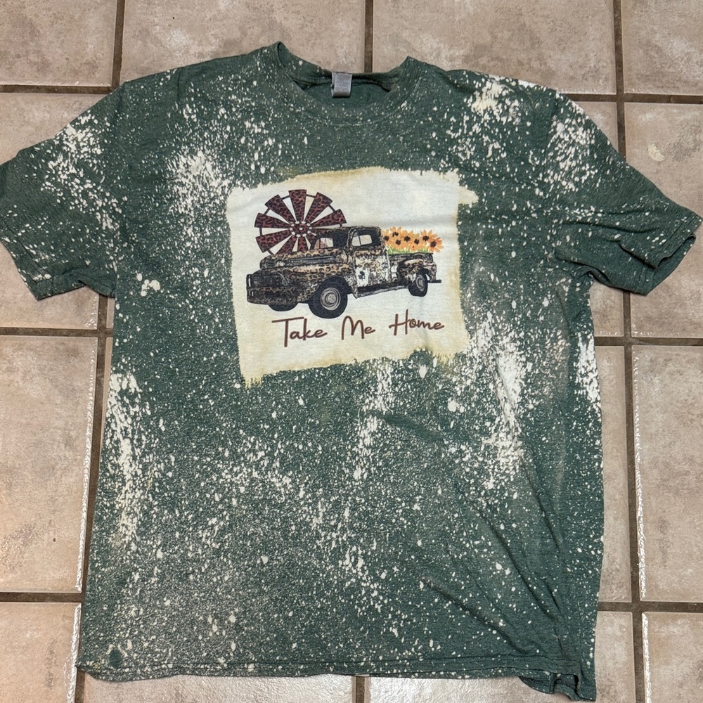 Green Graphic T-Shirt with Vintage Truck Design